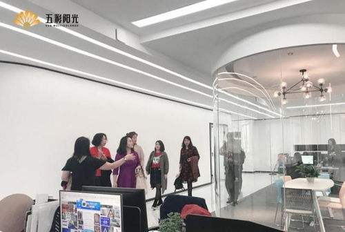 科技賦能健康新未來 CCTV見證五彩陽光國際控股集團新研發(fā)中心落成與創(chuàng)新沙療產(chǎn)品亮相